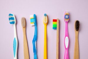 What is a Manual Toothbrush